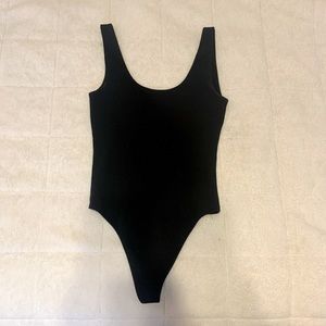 Aritzia Wilfred Free Body Suit
